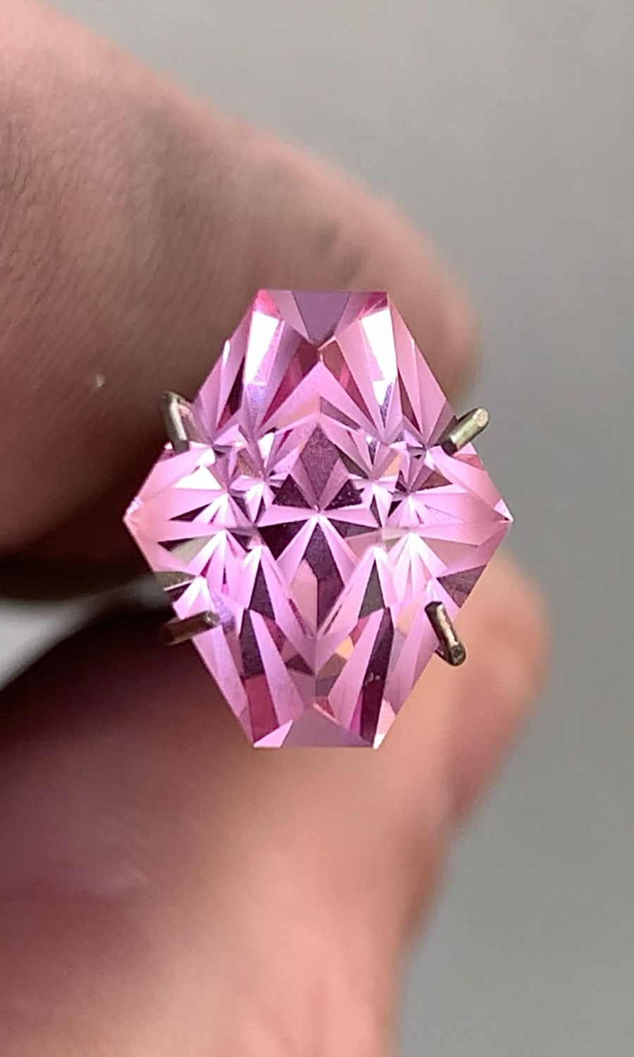 ᴬᵀᵞᴾᴵᶜᴬᴸ PADPARADSCHA SAPPHIRE (Nº050608 DJEVA SWISS) 5.83ct 🌱