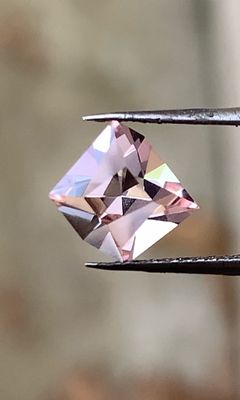 ᴬᵀᵞᴾᴵᶜᴬᴸ PEACH PASTEL SAPPHIRE 1.40ct 🌱