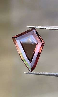 ᴬᵀᵞᴾᴵᶜᴬᴸ CINNAMON ZIRCON 3.02ct