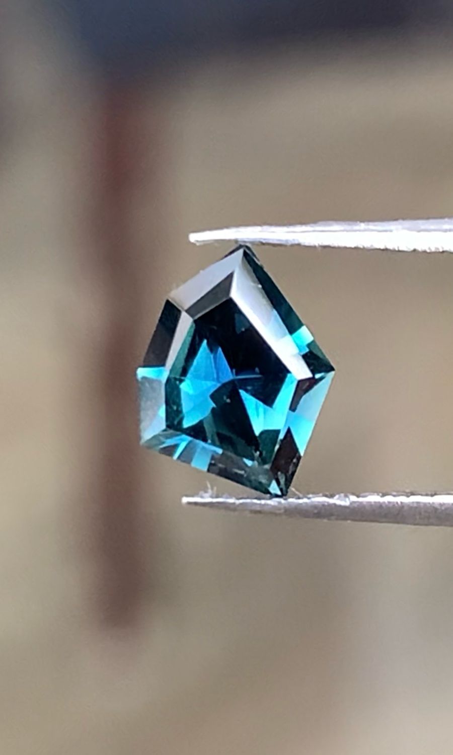 ᴬᵀᵞᴾᴵᶜᴬᴸ KENYAN SAPPHIRE 0.66ct