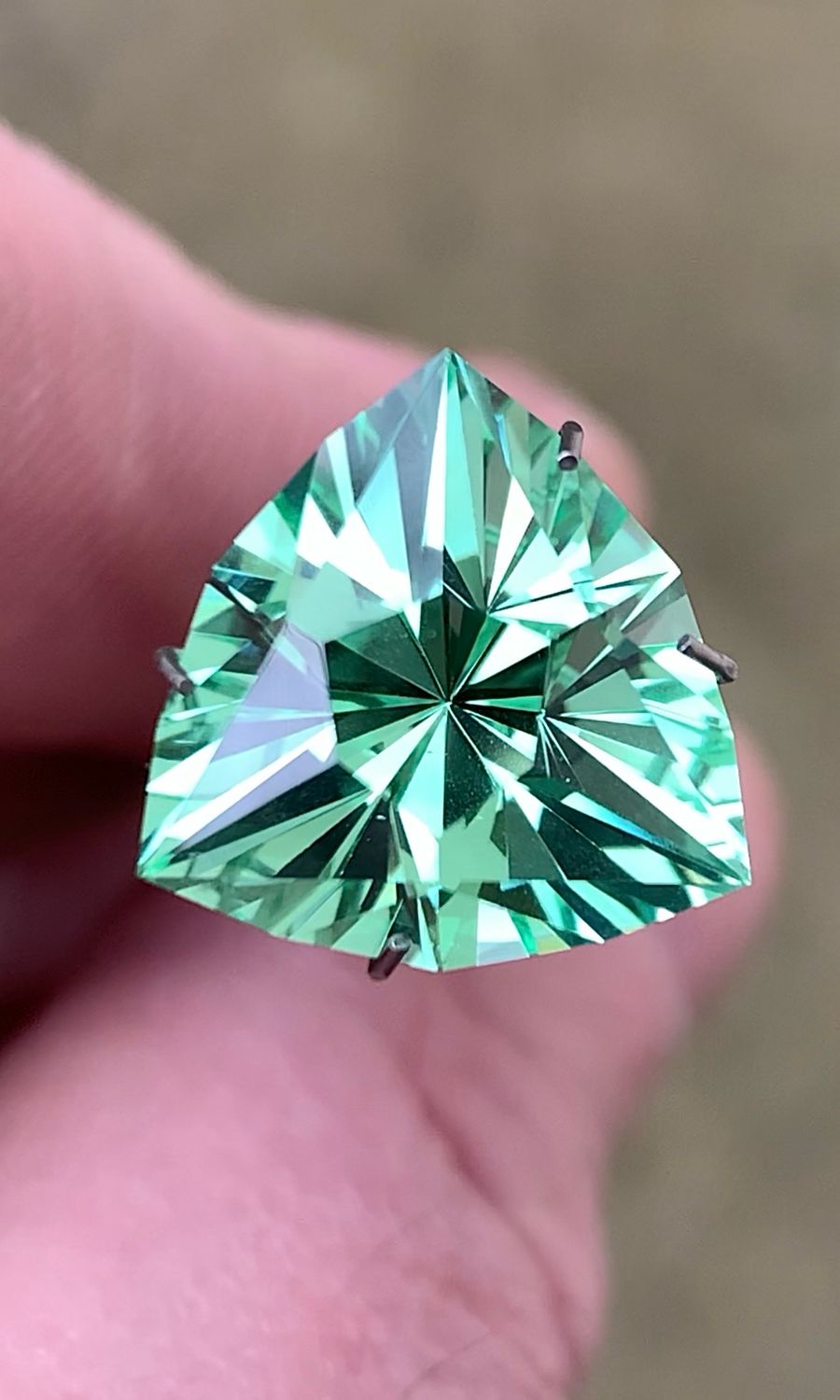 ᴬᵀᵞᴾᴵᶜᴬᴸ MINT SAPPHIRE 11.56ct 🌱