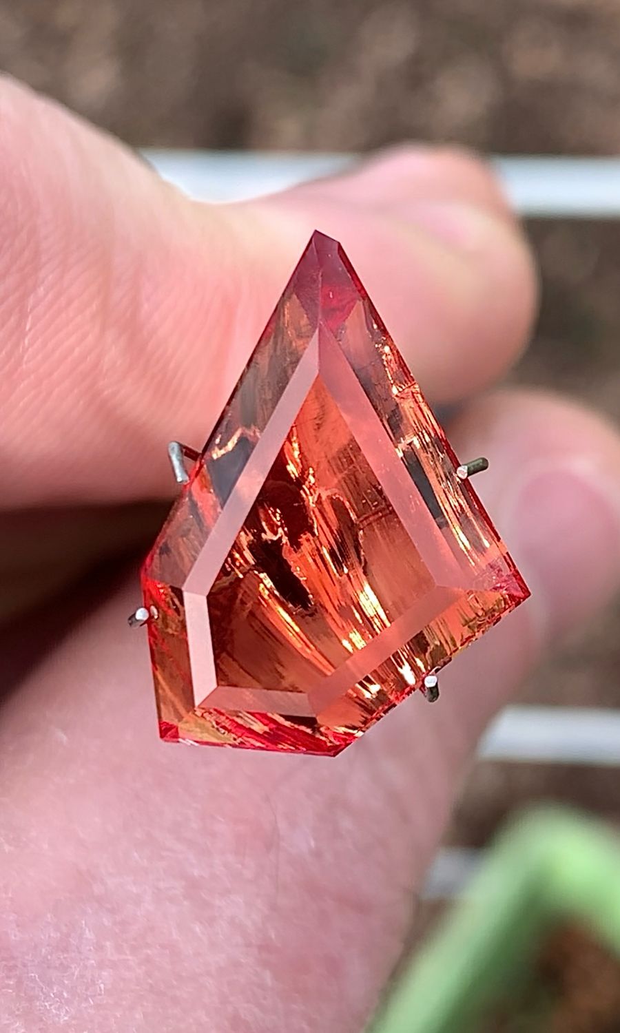 ᴬᵀᵞᴾᴵᶜᴬᴸ WILD FIRE SAPPHIRE 15.82ct🌱
