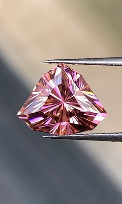 ᴬᵀᵞᴾᴵᶜᴬᴸ COLOR CHANGE PADPARADSCHA ERBIUM YAG LASER 7.11ct 🌱