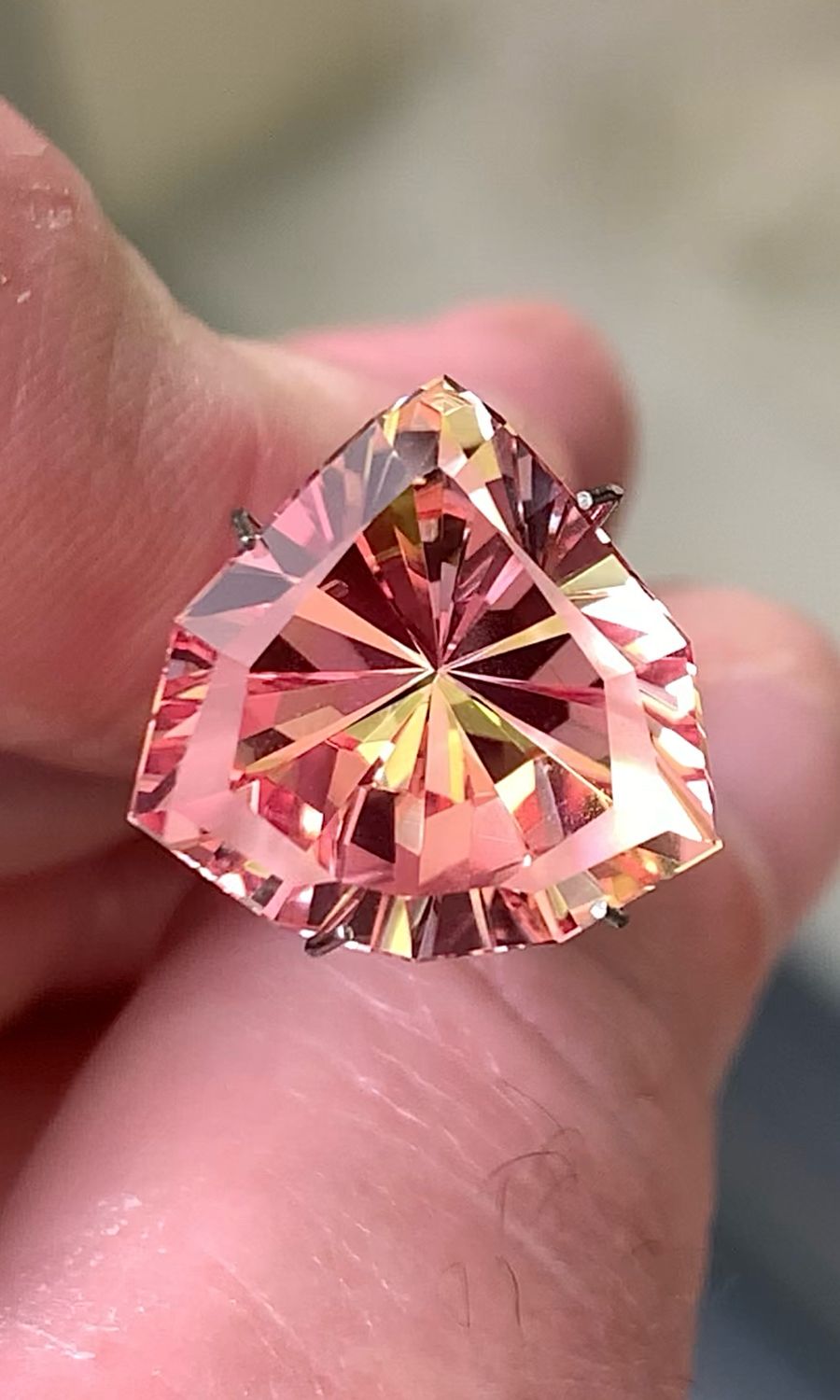 ᴬᵀᵞᴾᴵᶜᴬᴸ TROPICAL PEACH SAPPHIRE 17.29ct 🌱