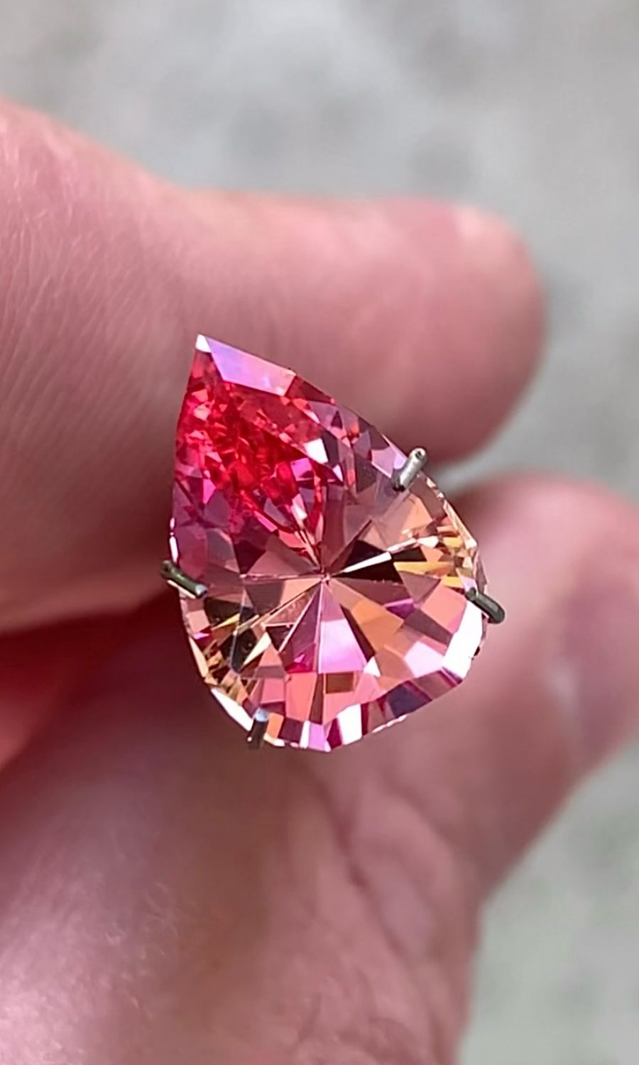ᴬᵀᵞᴾᴵᶜᴬᴸ AURORA SAPPHIRE 5.46ct 🌱