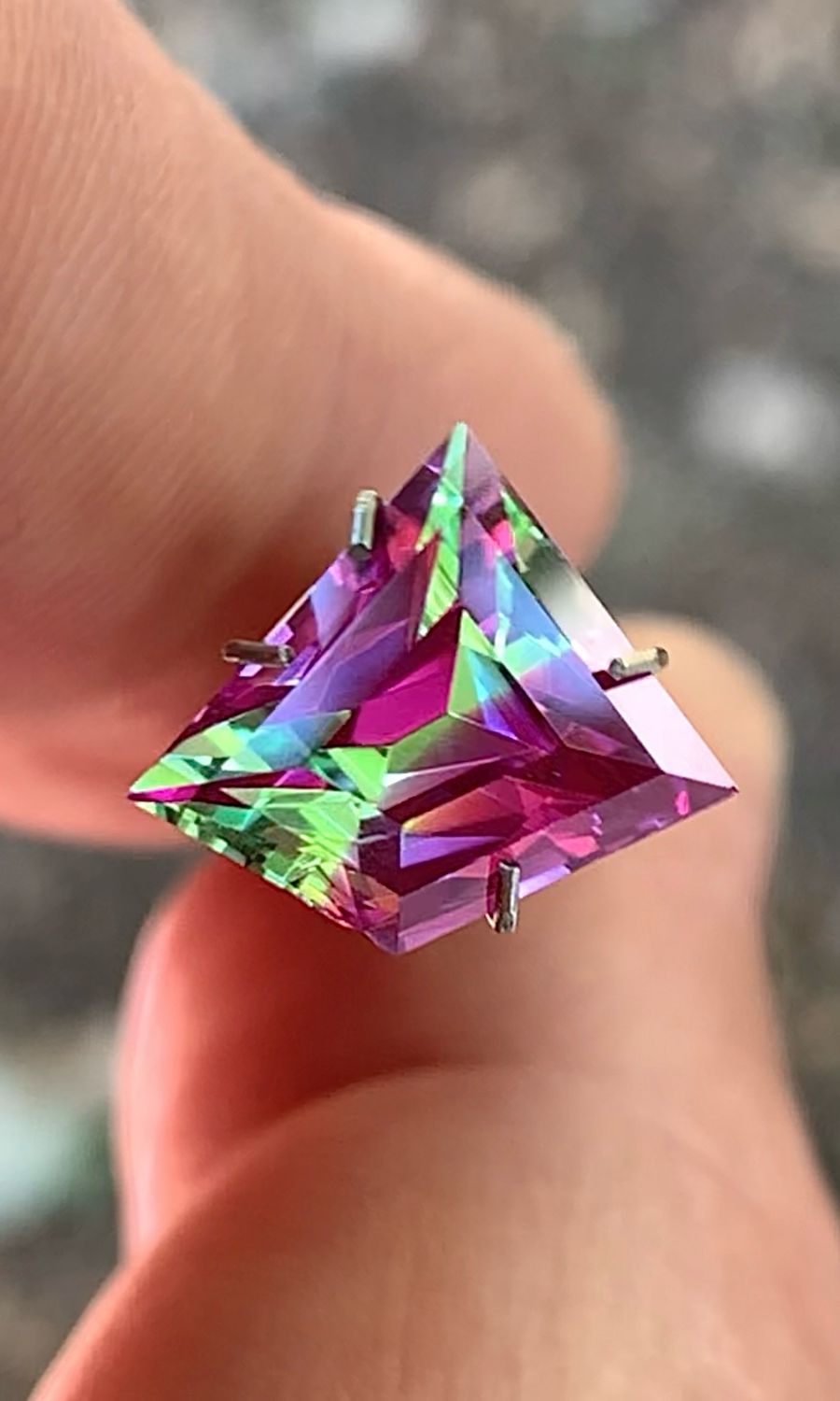 ᴬᵀᵞᴾᴵᶜᴬᴸ WATERMELON SAPPHIRE 4.91ct 🌱