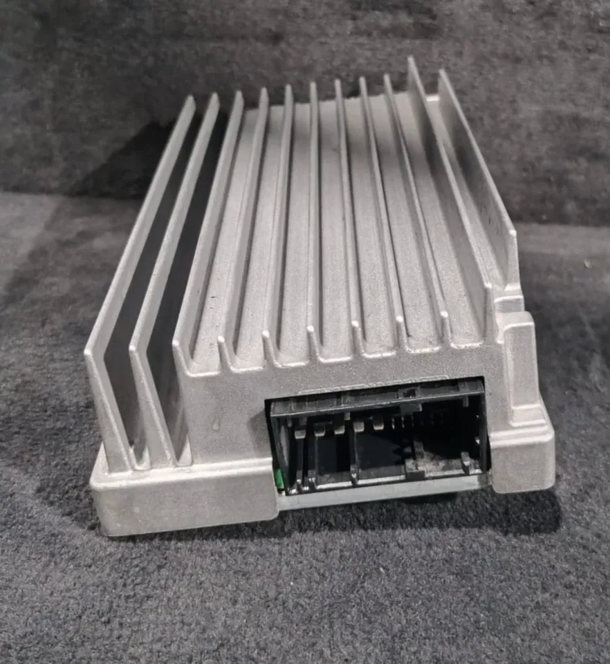 BMW HIFI  AUDIO AMPLIFIER MODULE OEM