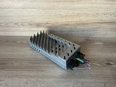 HARMAN KARDON AUDIO AMPLIFIER AMP OEM 4PIN