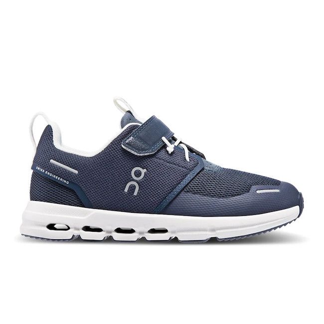 ON Boys Cloud Play, Color: Midnight/White, Size: 12K