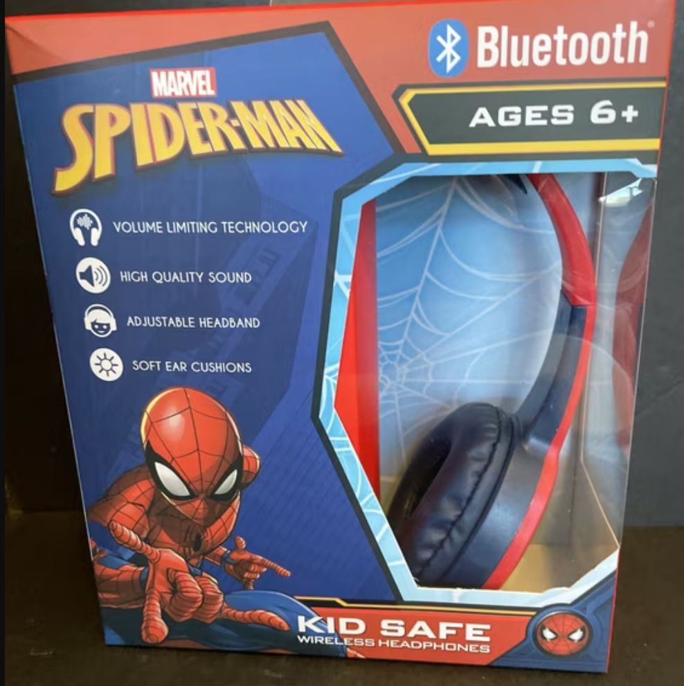 Marvel Spider-Man Kids Bluetooth Wireless Headphones – Kid Safe, Adjustable Headband, Ages 6+