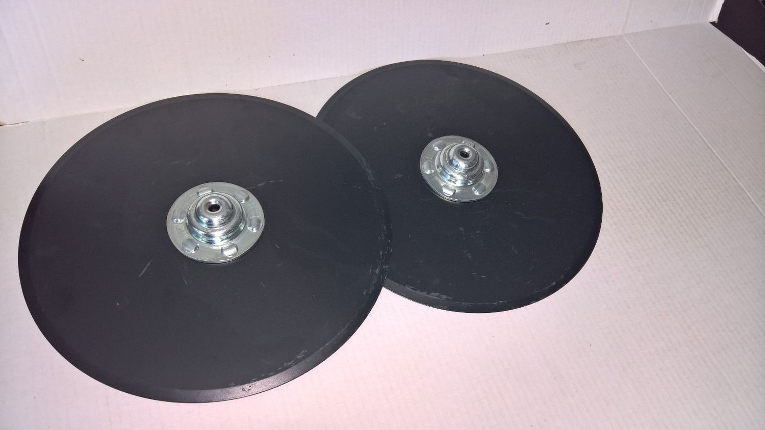 New Set of Discs for 71 Planters Part Numbers AB18398 & AB18399