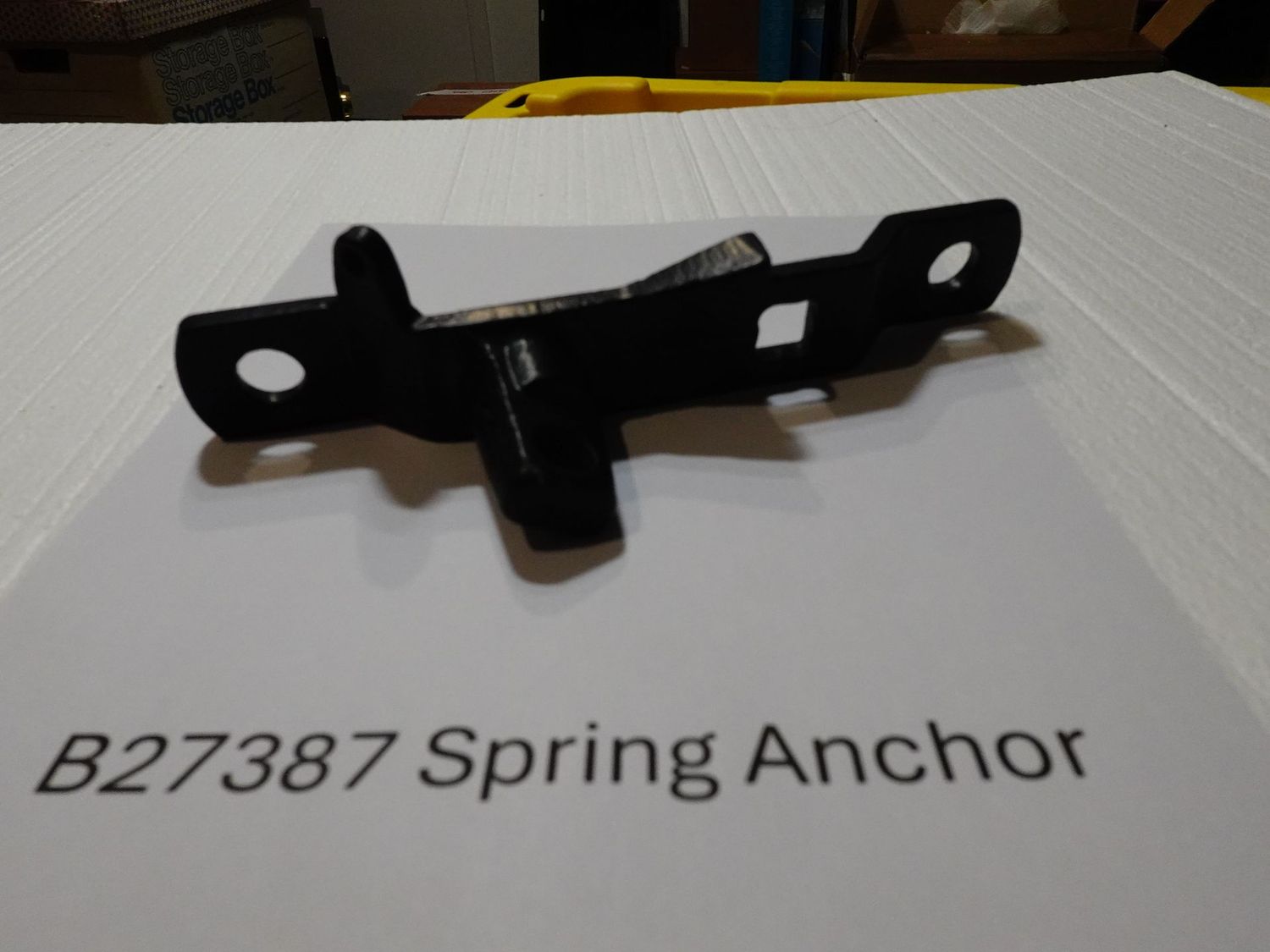 John Deere B27387 Spring Anchor Mount JD 71 Planter NEW