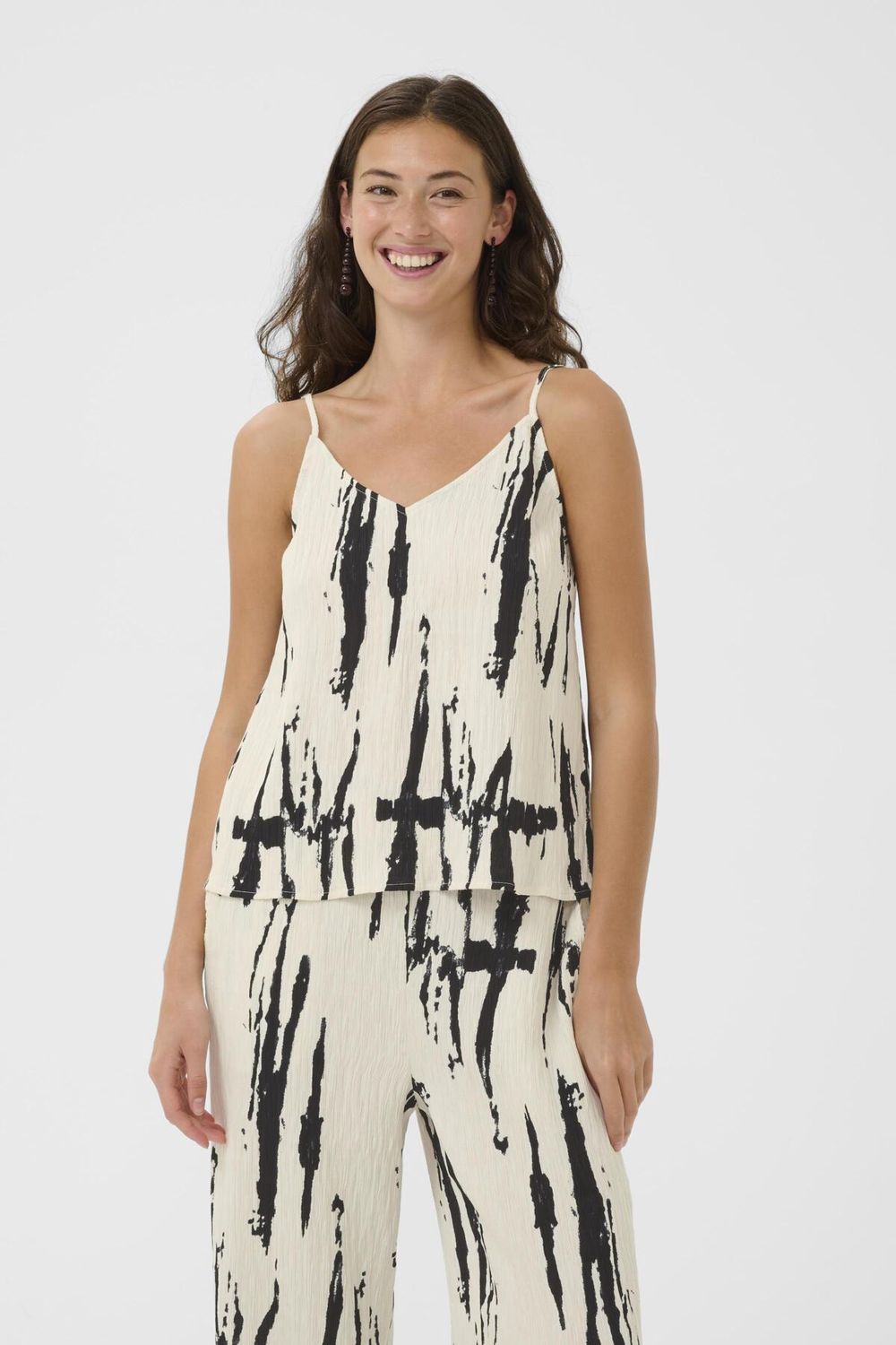 CUora Strap Top