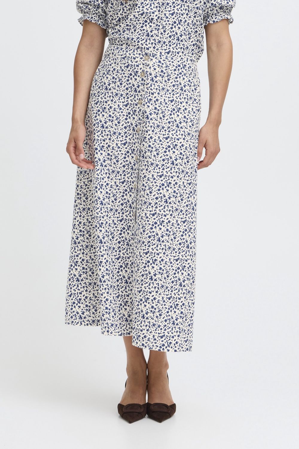 BYFALAKKA BUTTON SKIRT, Color: MEDIEVAL BLUE FLOWER, Size: 36