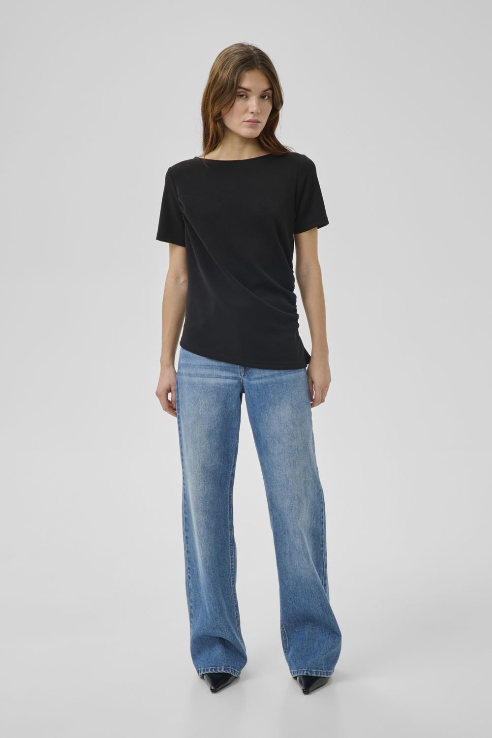 MWHelle Asymmetric Tee