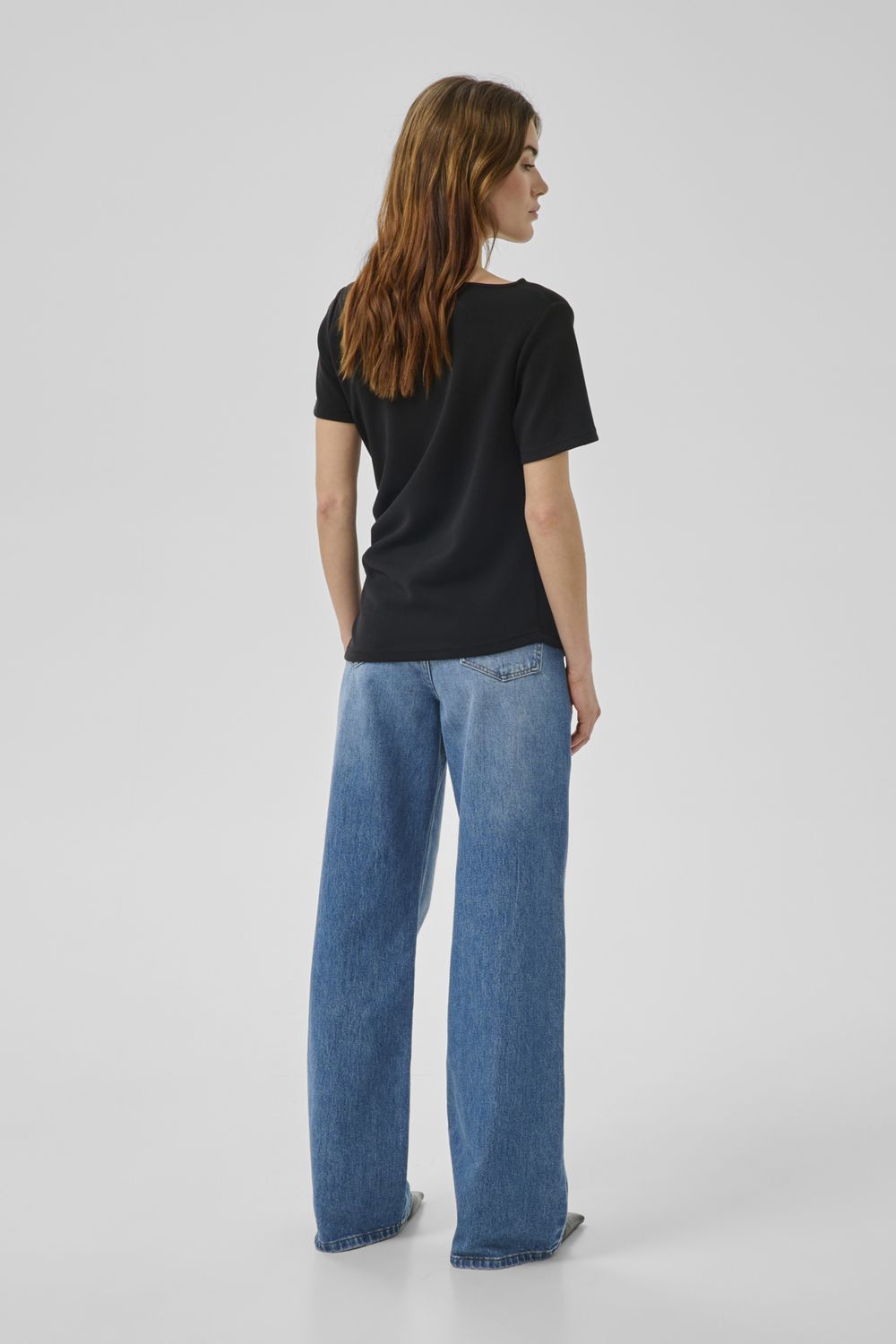 MWHelle Asymmetric Tee
