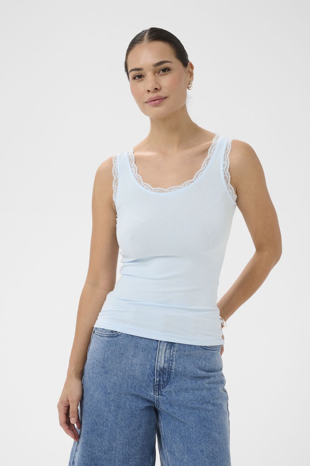 KAomi top