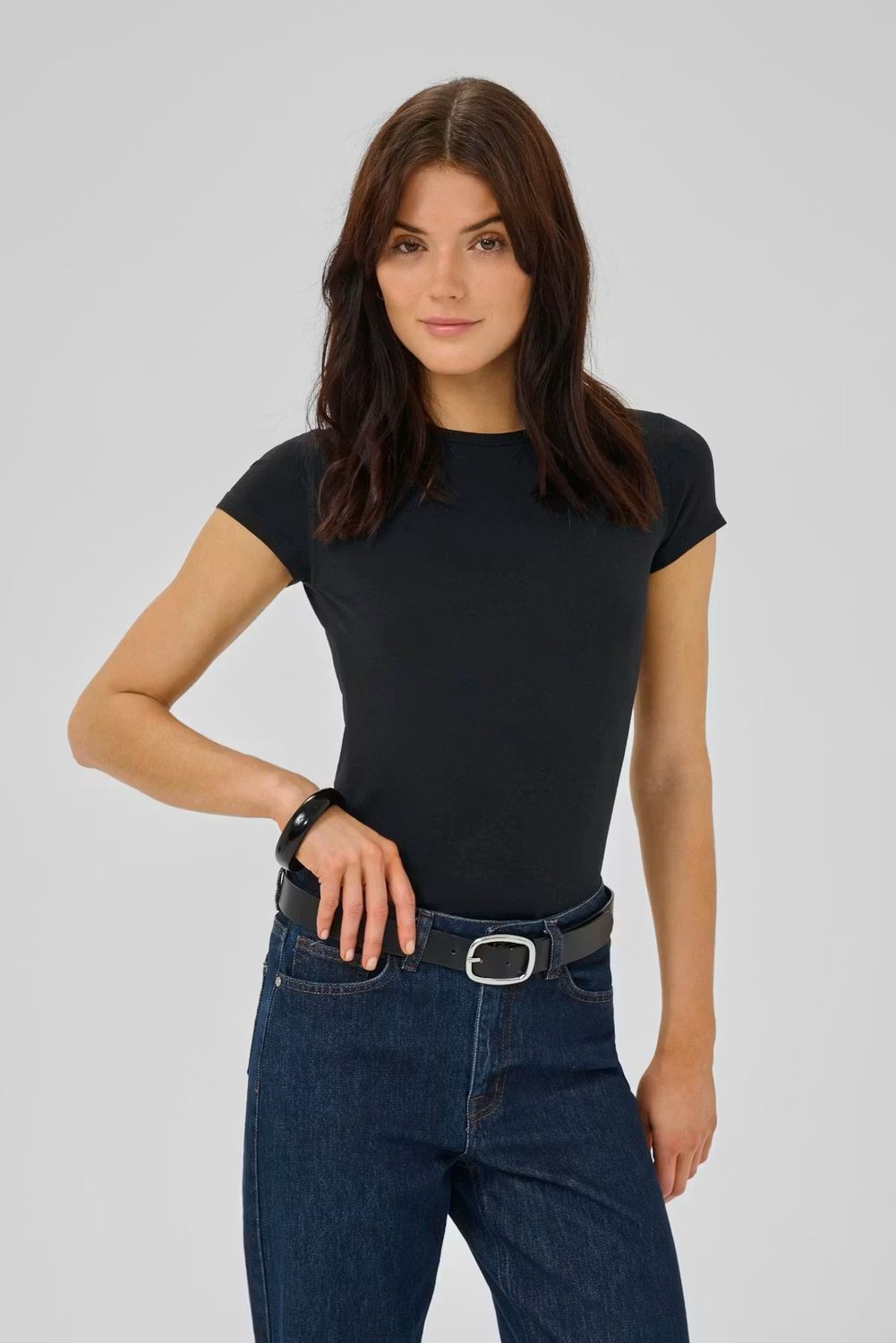 16 THE MODAL TEE, Color: Black, Size: XS