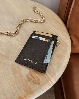 Cara Cardholder