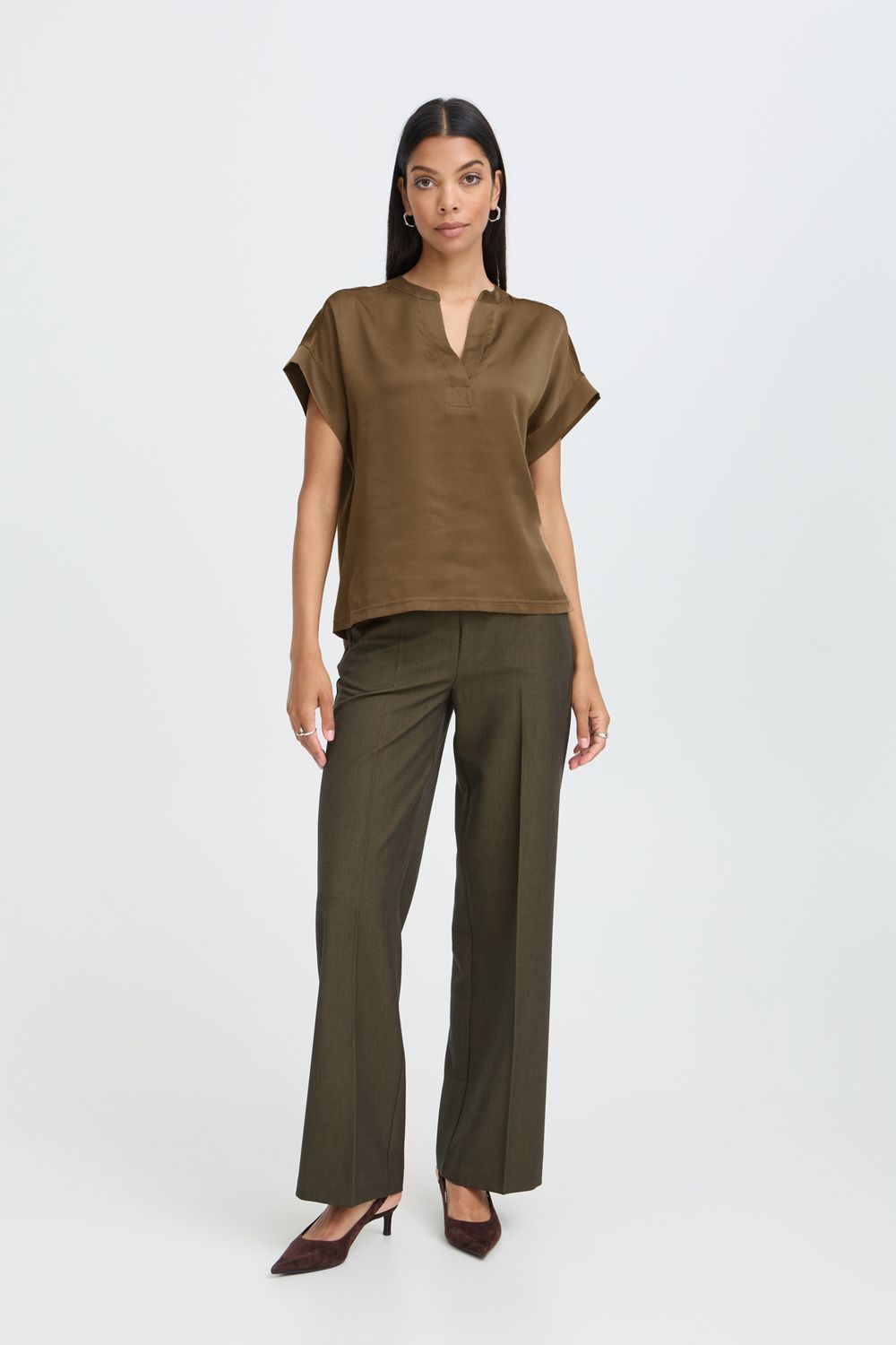 BYSELITA V PLACKET NECK