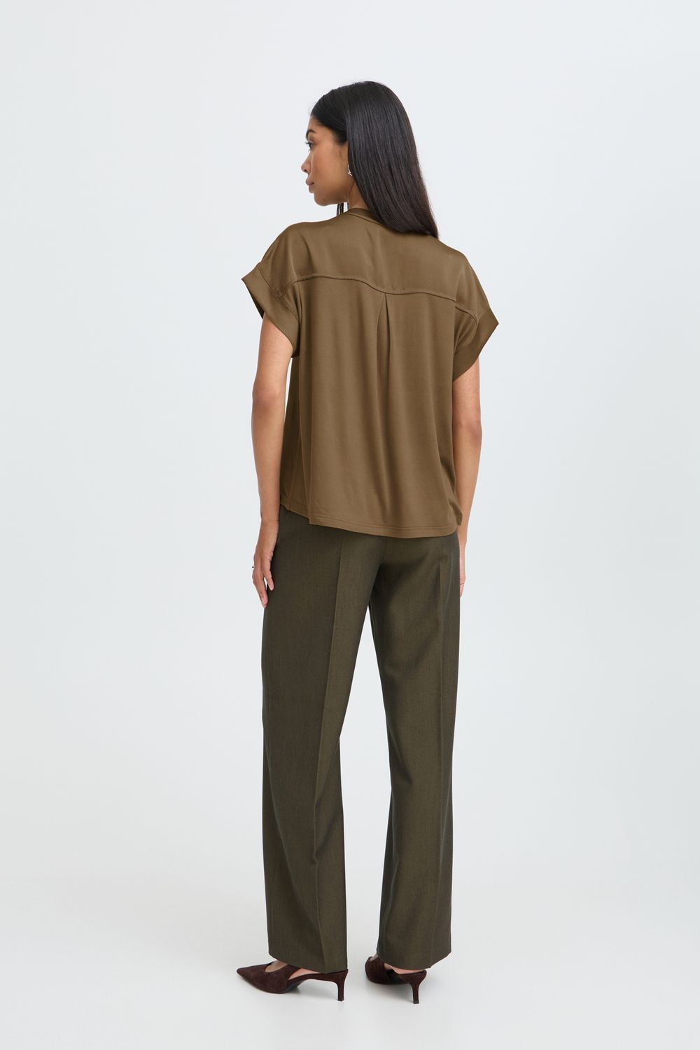 BYSELITA V PLACKET NECK