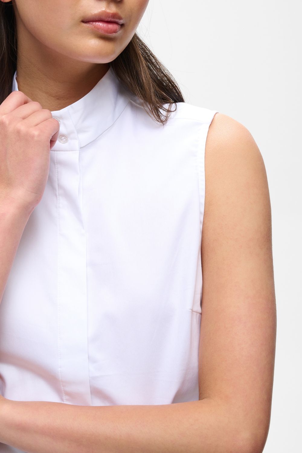 BELINAIW SLEEVELESS SHIRT