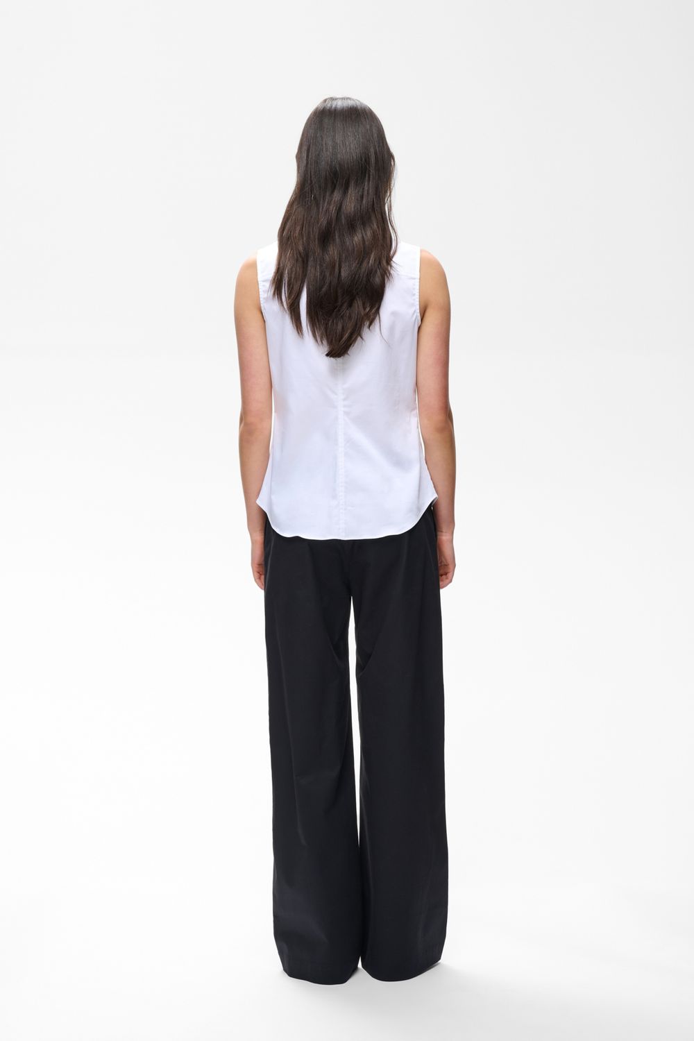 BELINAIW SLEEVELESS SHIRT