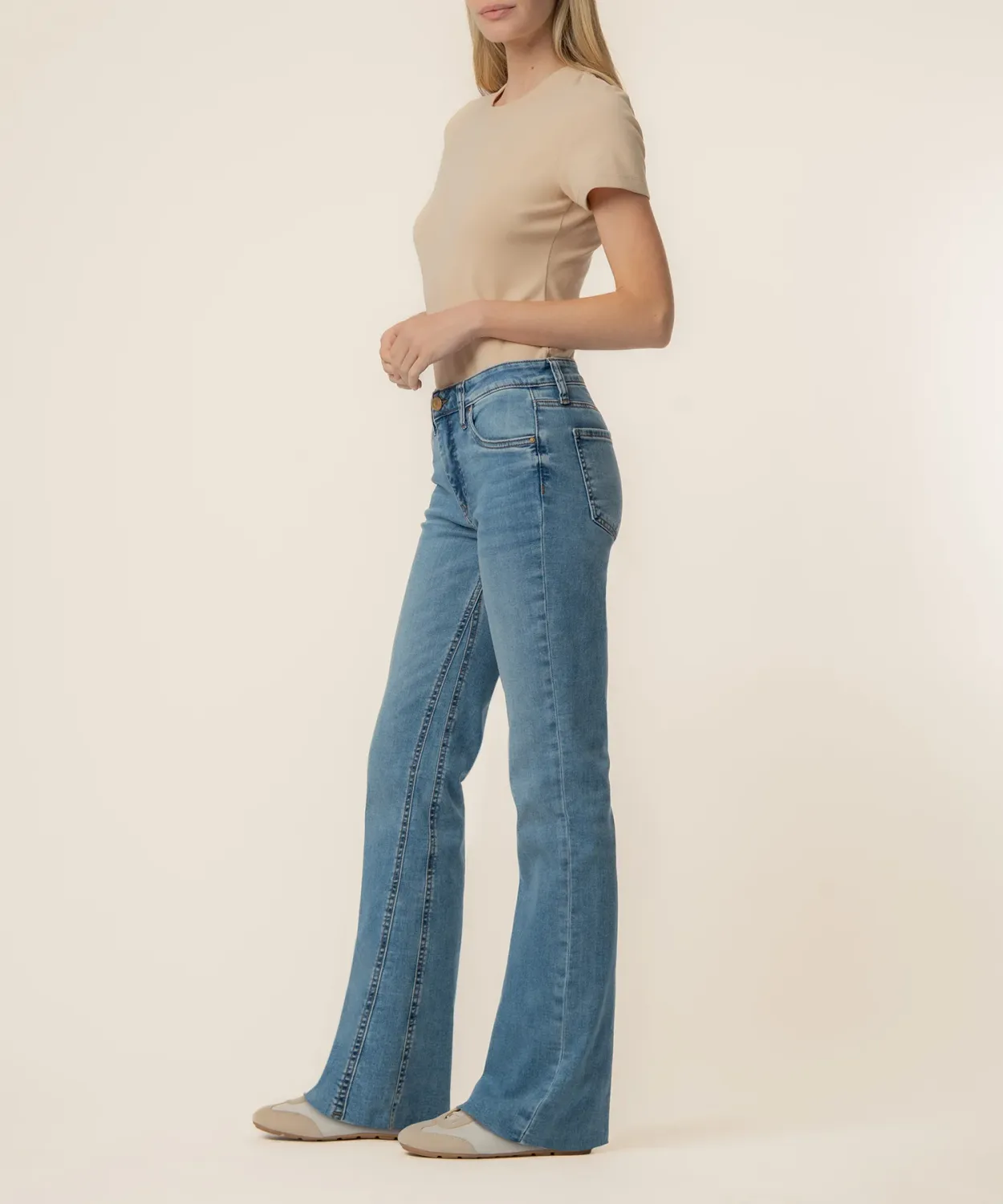 KELLY HIGH RISE FAB AB KICK FLARE INSET LEG