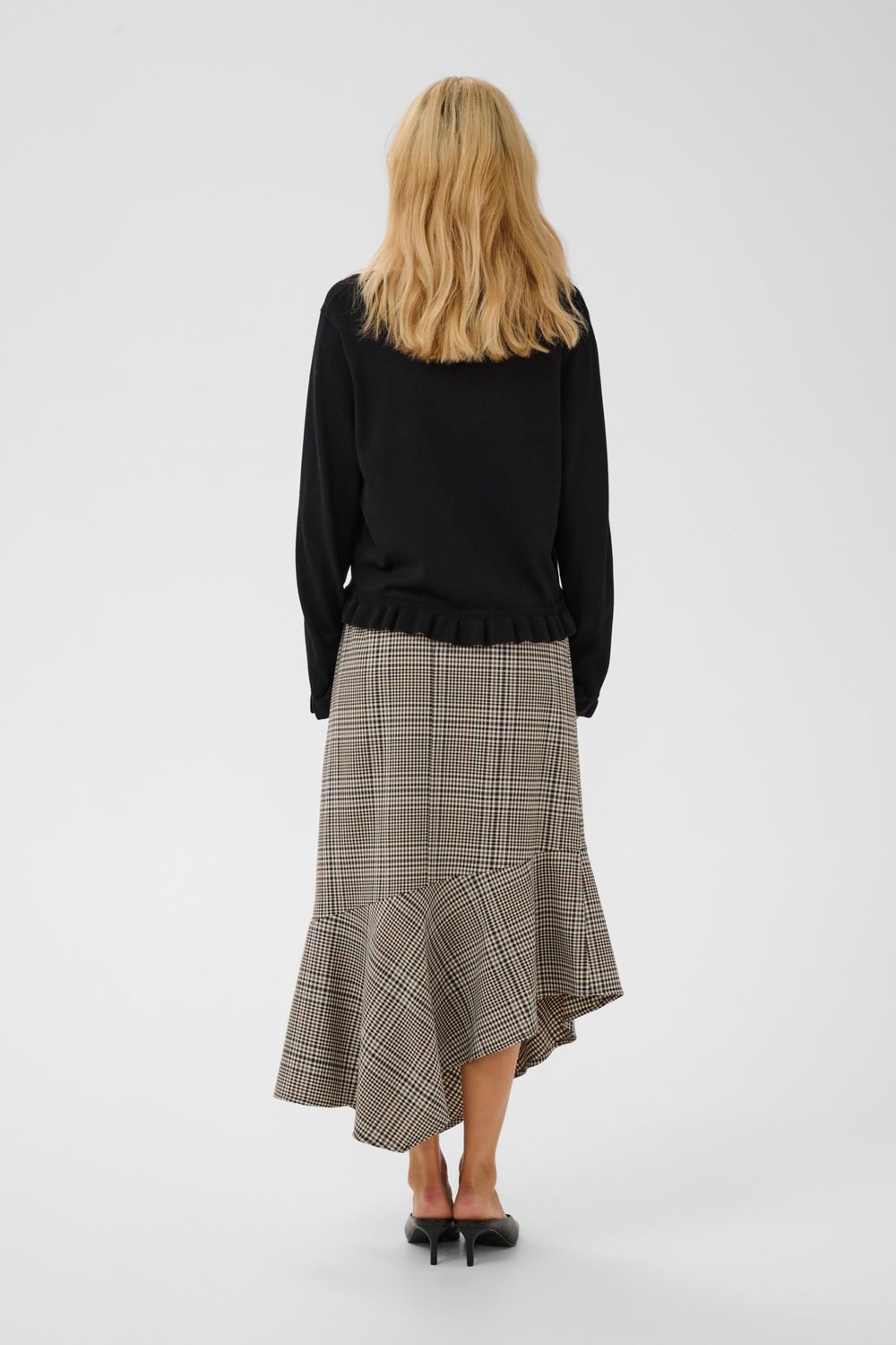 CUclare Annemarie Frill Vneck