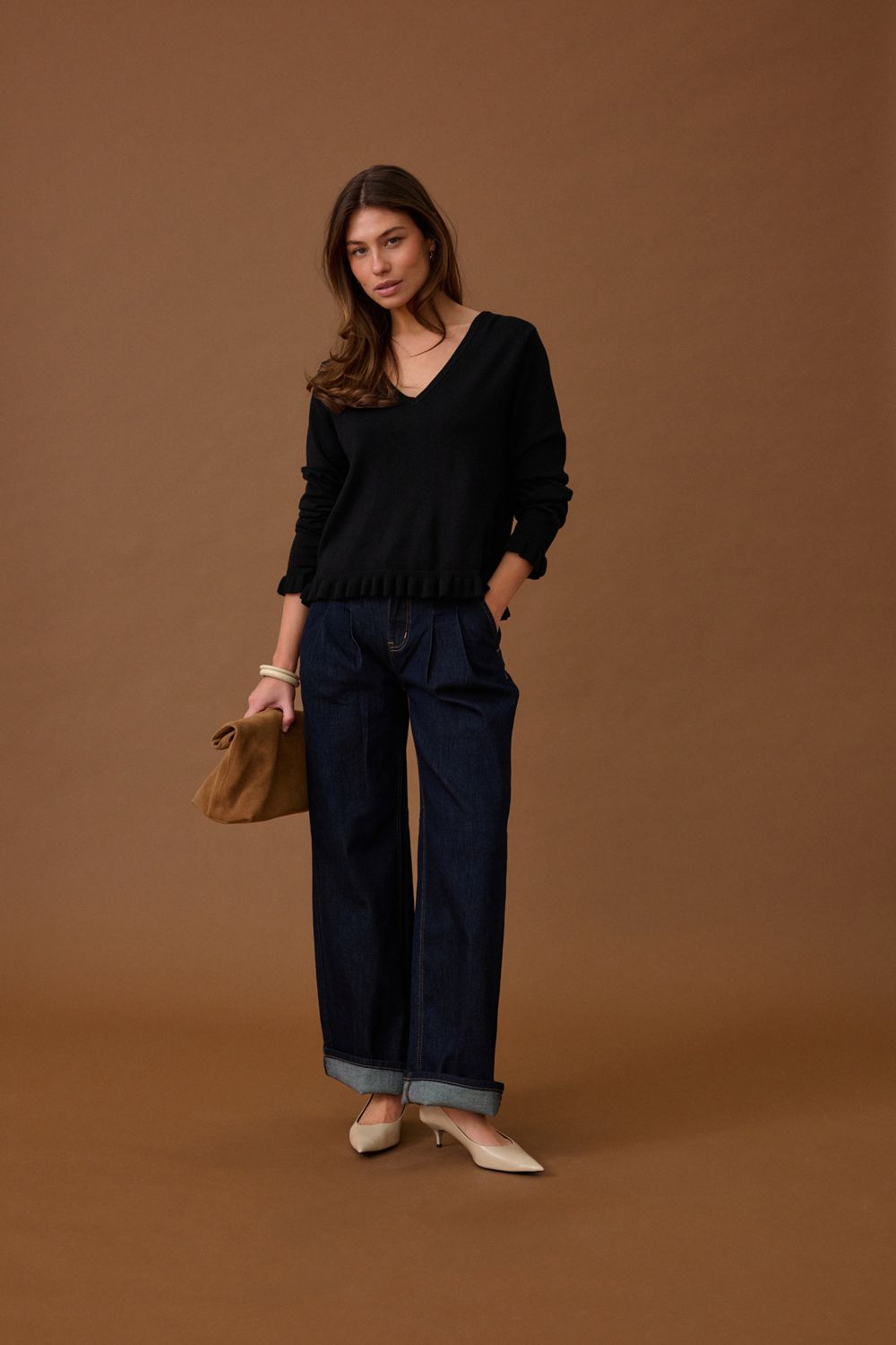 CUclare Annemarie Frill Vneck