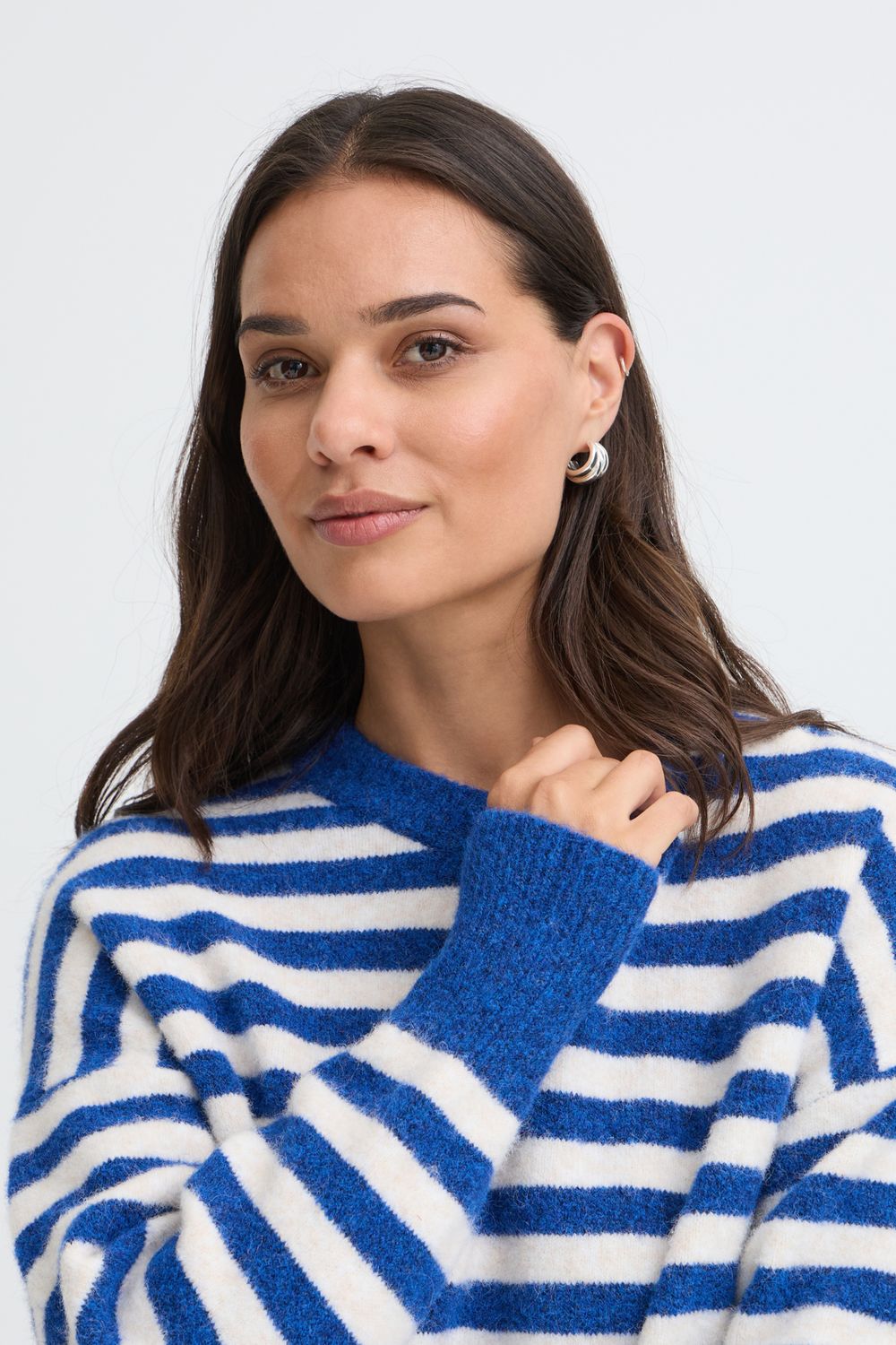 BYOMEA CREW JUMPER
