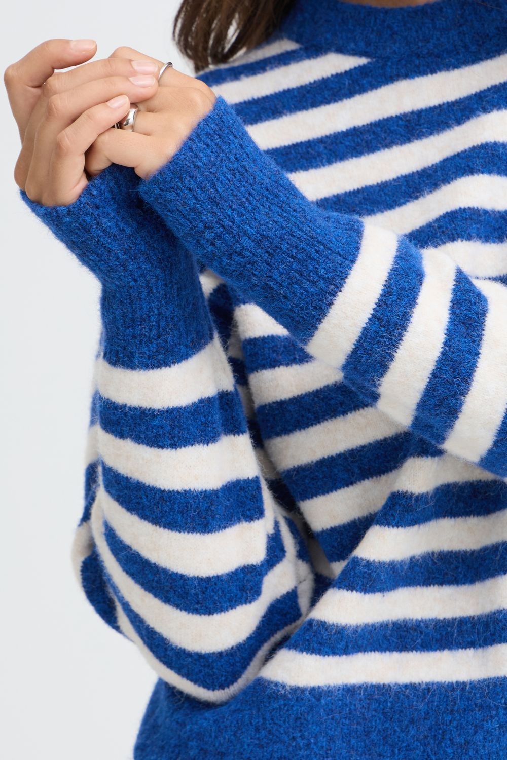 BYOMEA CREW JUMPER