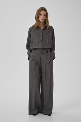 23 THE PINSTRIPED HIGH PANT