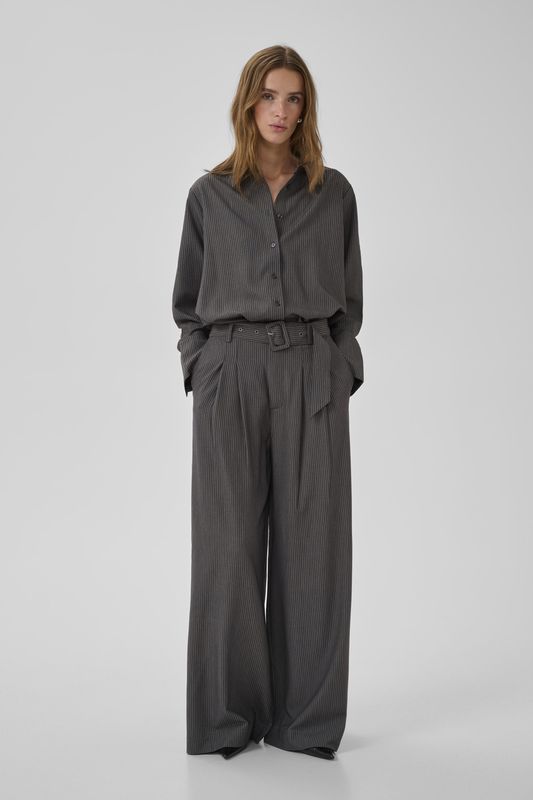 23 THE PINSTRIPED HIGH PANT
