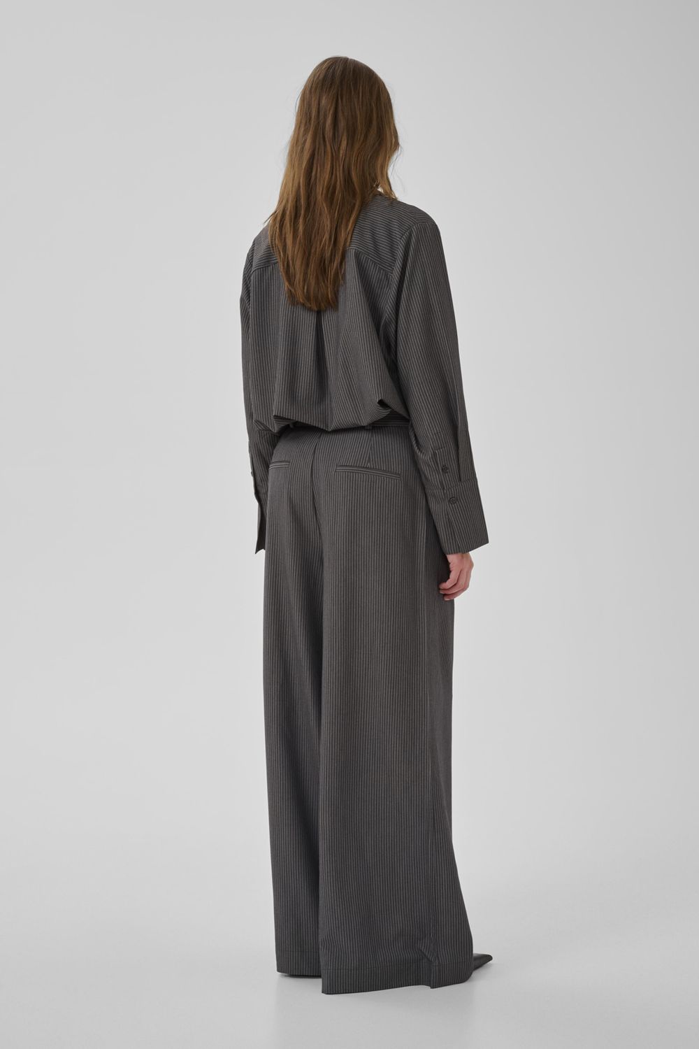 23 THE PINSTRIPED HIGH PANT