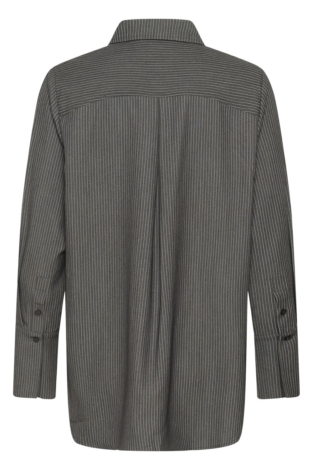 22 THE PINSTRIPED SHIRT