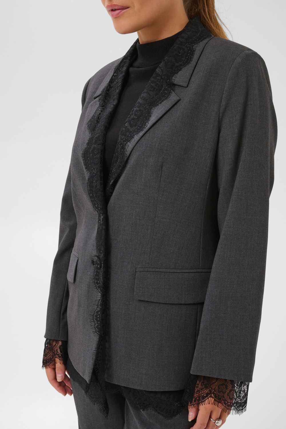 KArielle Blazer