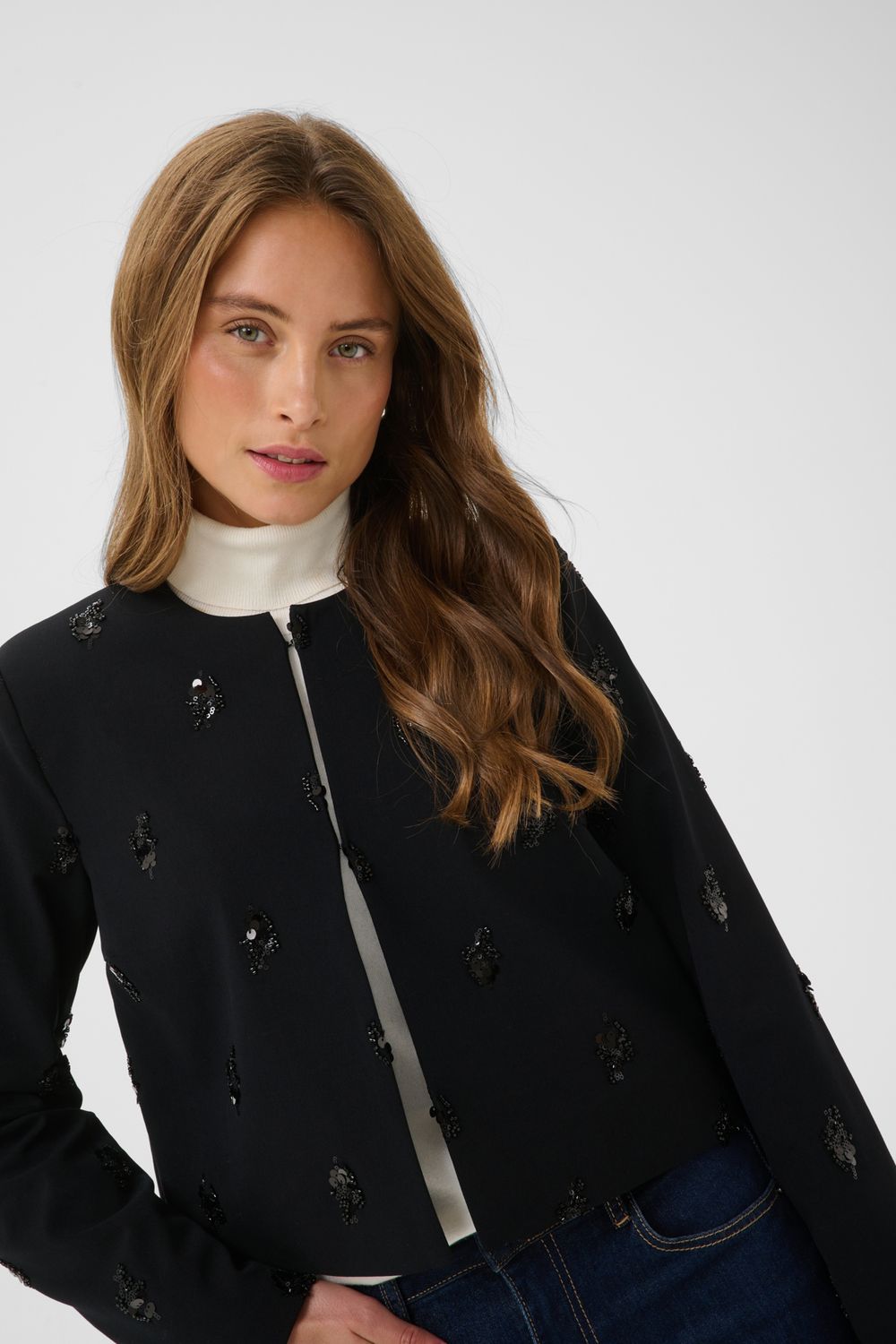 KAvally Cropped Blazer