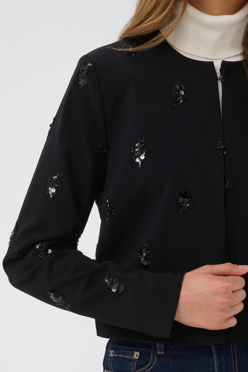 KAvally Cropped Blazer