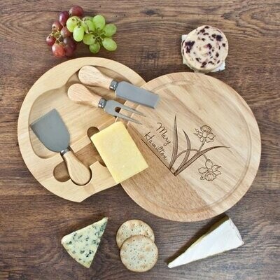 LOVE MAKES THE WORLD GO ROUND CHEESE BOARD SET