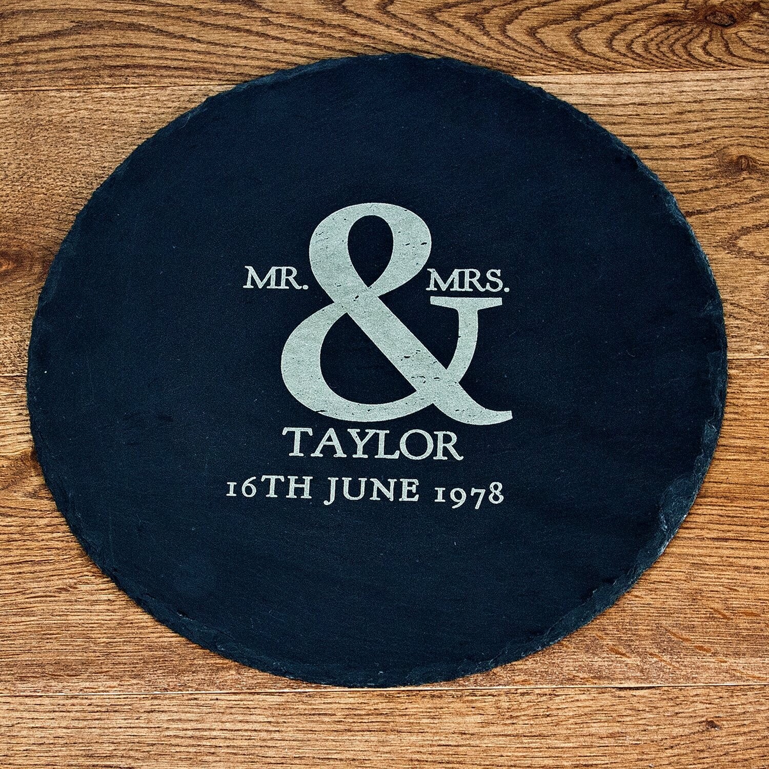 MR AND MRS ROMAN AMPERSAND ROUND SLATE CHEESE BOARD