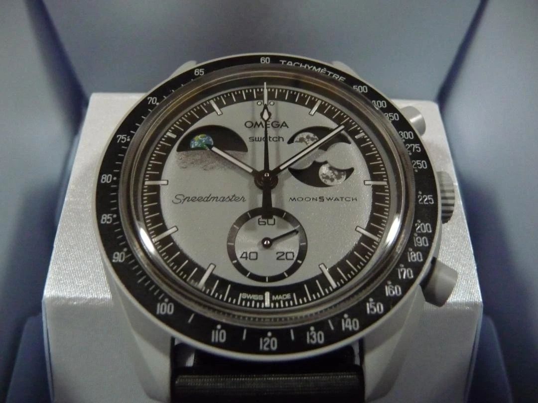 Omega x Swatch - Mission to EarthPhase