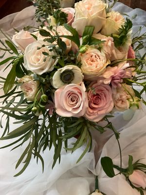Avalon NJ Wedding Flowers - Custom Floral Design - Contact Us for Pricing
