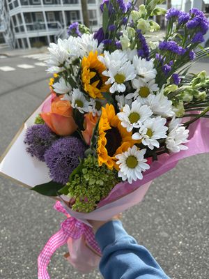 BIMONTHLY Bouquet: Subscription of Seasonal Fresh Flowers (no vase)