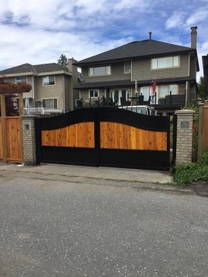 Steel and Wood Double Swing Gate