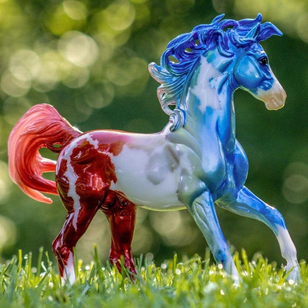 BREYER Anthem Americana Decorator