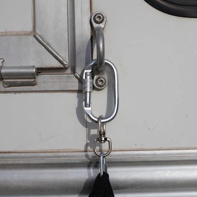 Hay Chix® Swivel
