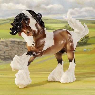 BREYER Gypsy Vanner
