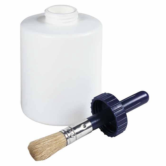Hoof Brush w/ Bottle, Size: Qt