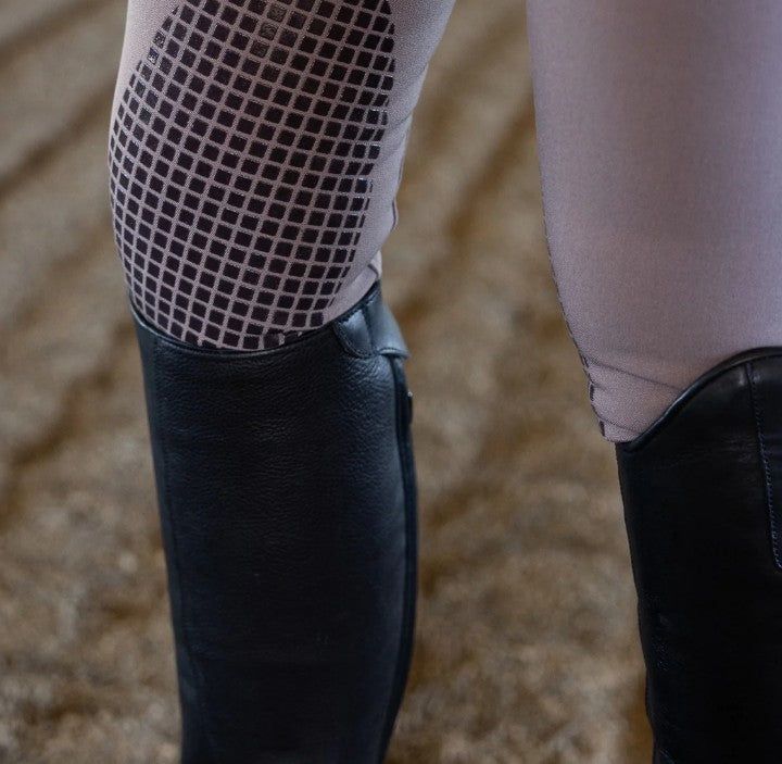 KHS-E 36 Blk NWT Juliet Breeches with Silicone Knee Patch